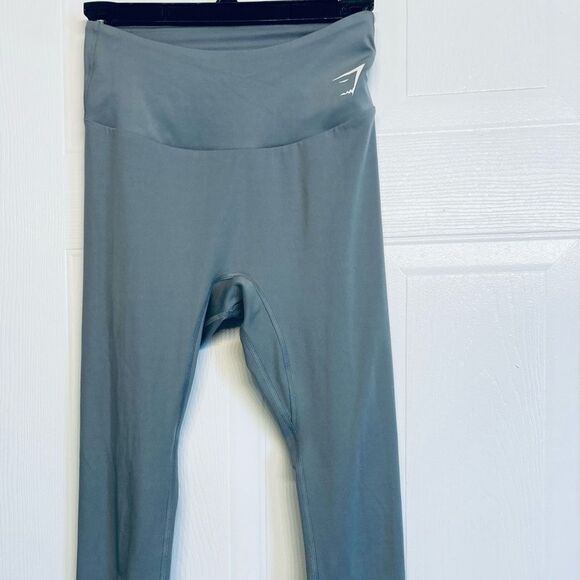 Gymshark Women’s Training Leggings‎ In Smoky Gray Size Medium - Picture 1 of 7
